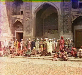 On the steps of the mosque at Samarkand, 1905-1915